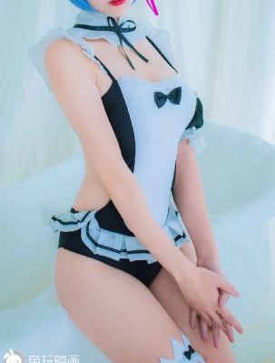 年轻的女学生8_在线观看免费版